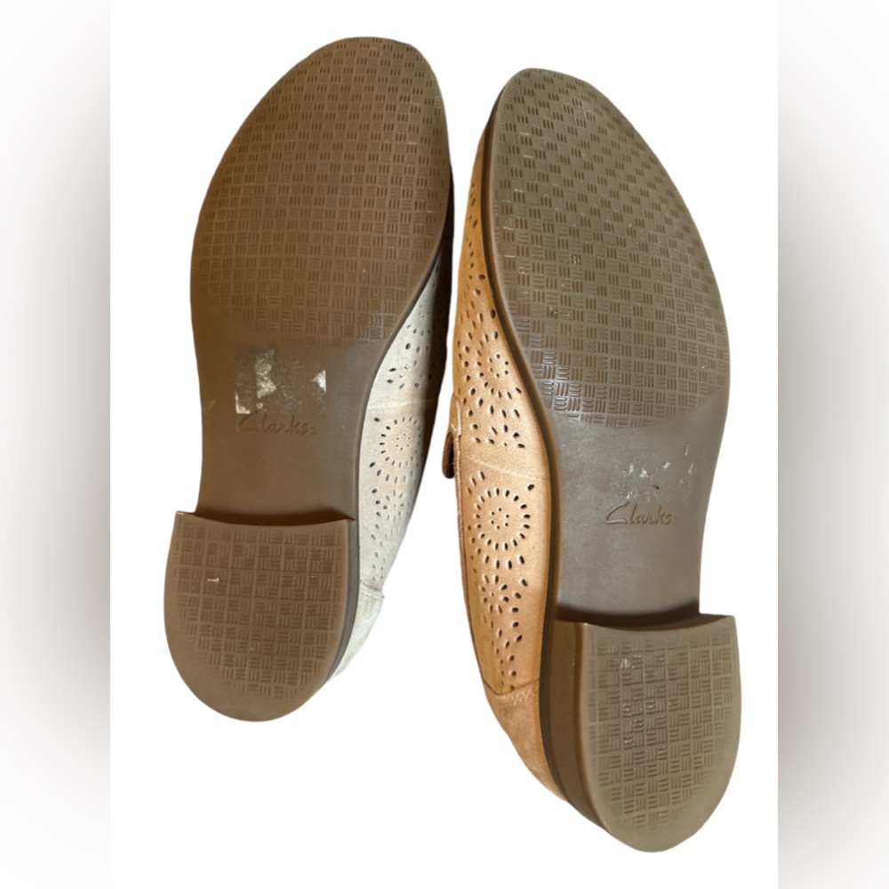 Clarks Women's Trish Calla Loafer Sand 100% Suede Size 9 - Picture 4 of 7